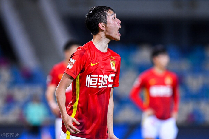 九游娱乐APP-今晨广州队扳平良机：CBA季后赛节点到来，压力陡增，数据趋势出现新变化